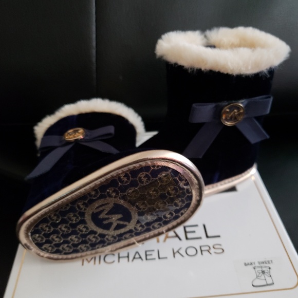 Baby MK boots sz1 - Picture 4 of 4